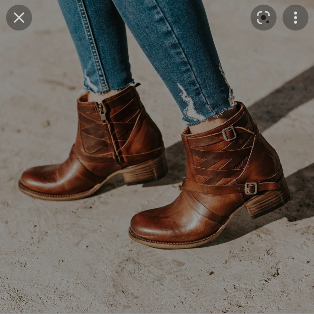 Freebird By Steve Madden Sammi